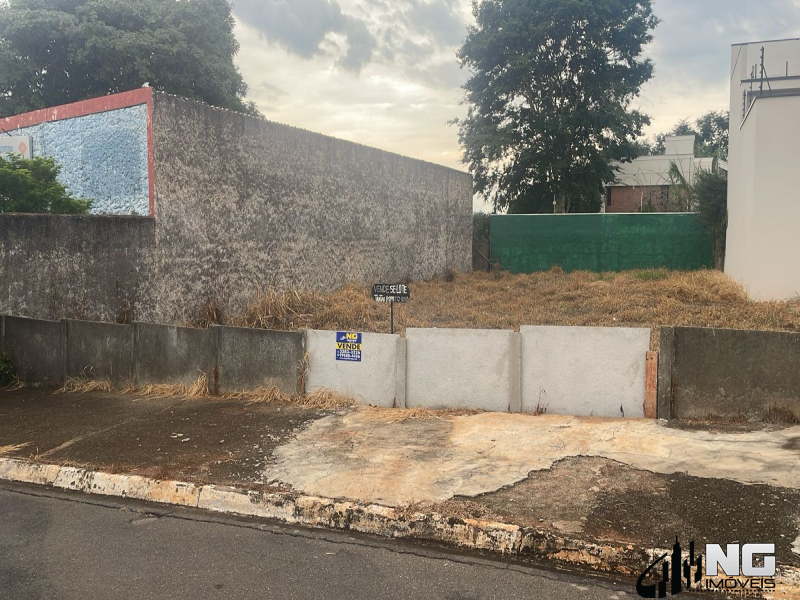 TERRENO A VENDA