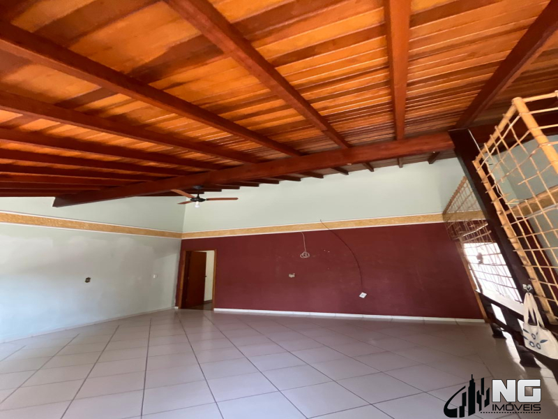 CASA PARA VENDA - PERFEITA OPORTUNIDADE