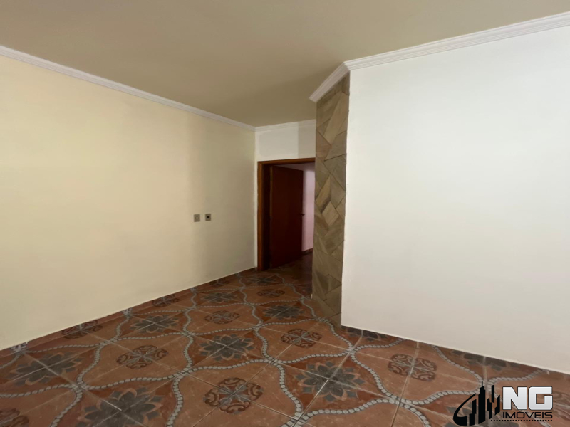 CASA PARA VENDA - PERFEITA OPORTUNIDADE