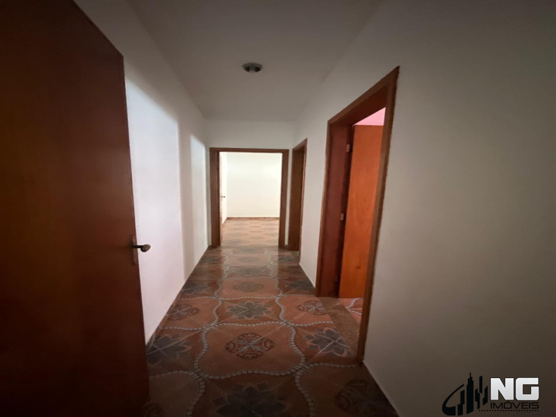CASA PARA VENDA - PERFEITA OPORTUNIDADE