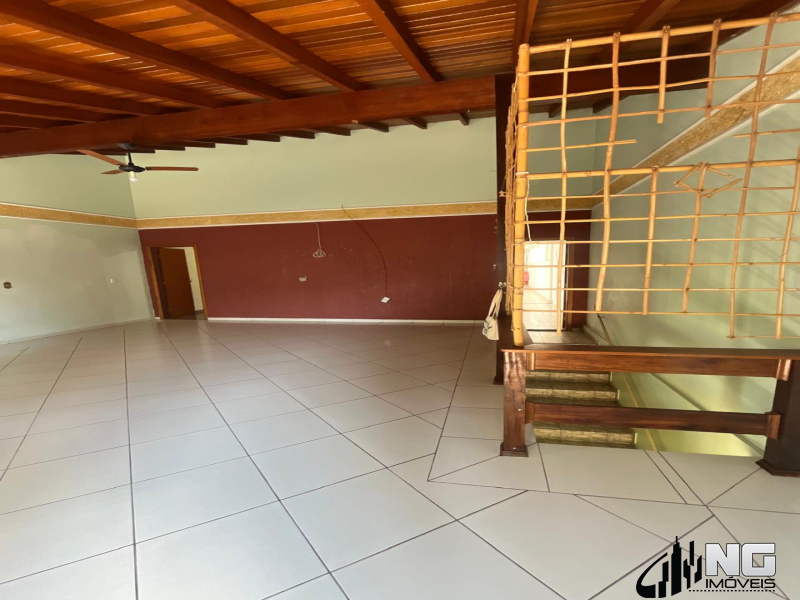 CASA PARA VENDA - PERFEITA OPORTUNIDADE