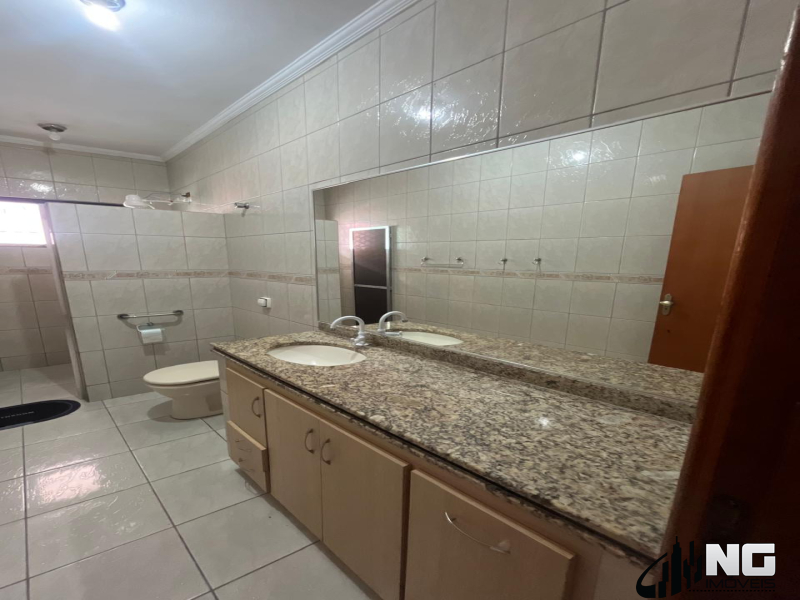 CASA PARA VENDA - PERFEITA OPORTUNIDADE